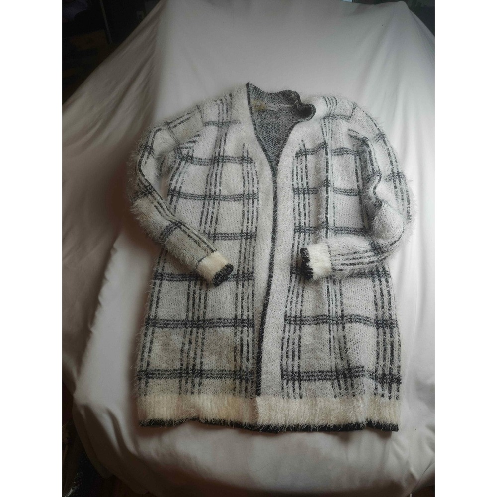 Absolutely Famous Eyelash Knit Plaid Cardigan Sweater Black White Womens Medium